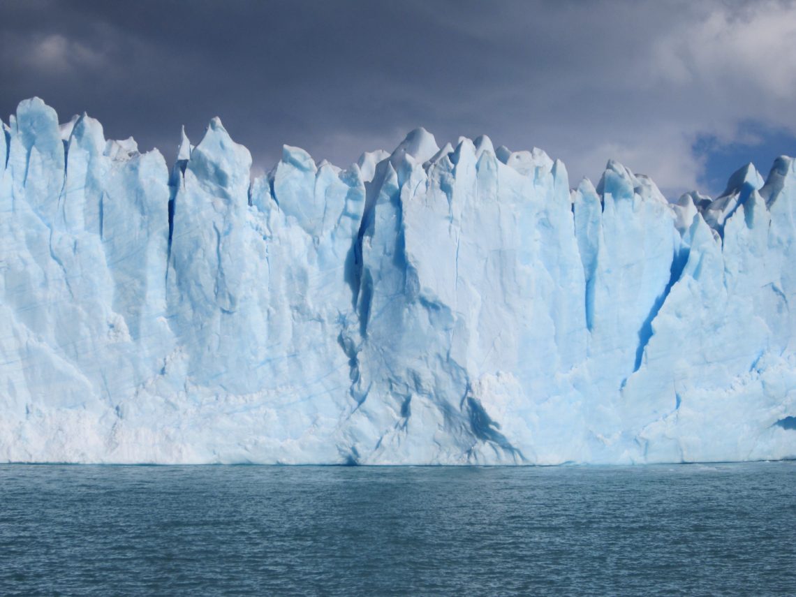 Glacier in ocean